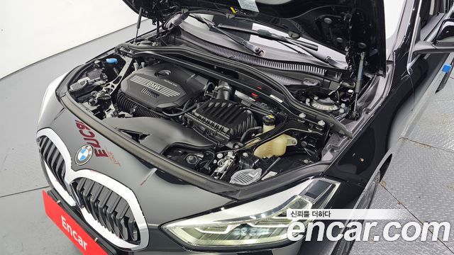 BMW 1 Series (F40) 120i Sports 2022 — фото 6