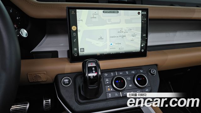 Land Rover Defender (L663) 110 D300 X-Dynamic HSE 2025 — фото 13