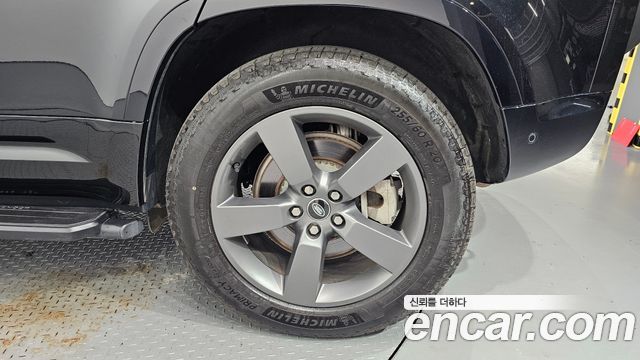 Land Rover Defender (L663) 110 D300 X-Dynamic HSE 2025 — фото 21