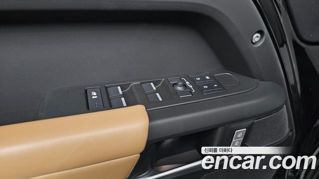 Land Rover Defender (L663) 110 D300 X-Dynamic HSE 2025 — фото 27