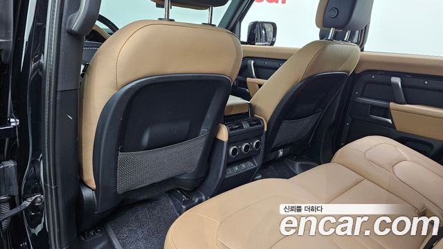 Land Rover Defender (L663) 110 D300 X-Dynamic HSE 2025 — фото 29