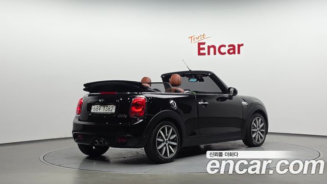 MINI Cooper S Convertible Standard 3rd 2018 — фото 2