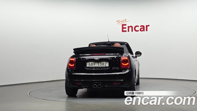MINI Cooper S Convertible Standard 3rd 2018 — фото 4
