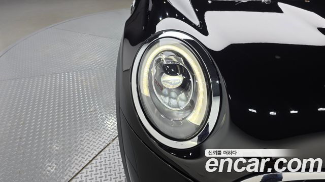 MINI Cooper S Convertible Standard 3rd 2018 — фото 22