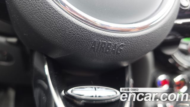 MINI Cooper S Convertible Standard 3rd 2018 — фото 34