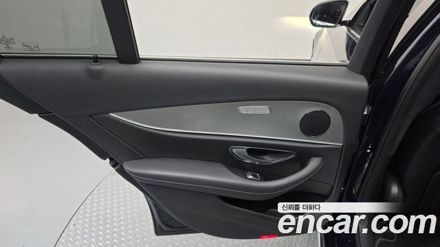 Mercedes-Benz E-Class (W213) E200 Avantgarde 2018 — фото 25