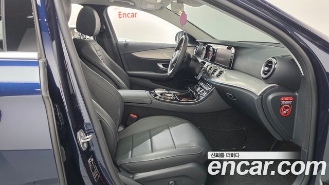 Mercedes-Benz E-Class (W213) E200 Avantgarde 2018 — фото 26