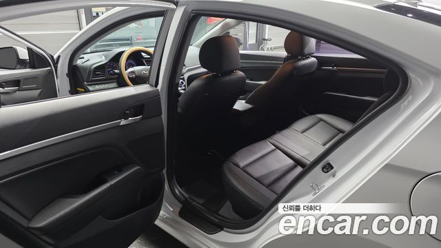 Hyundai Avante (AD) 1.6 LPi Style 2020 — фото 15
