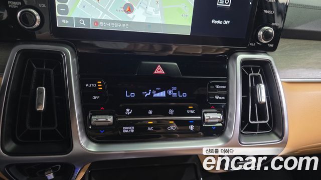 Kia Sorento (IV) HEV 1.6 2WD Prestige 2023 — фото 15