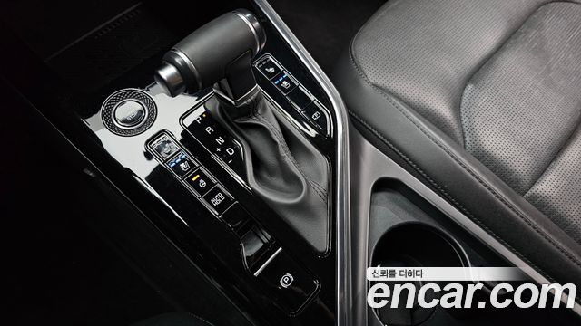 Kia Niro Prestige 2022 — фото 9