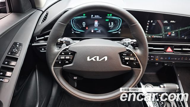 Kia Niro Prestige 2022 — фото 12