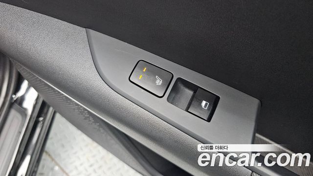 Kia Niro Prestige 2022 — фото 18