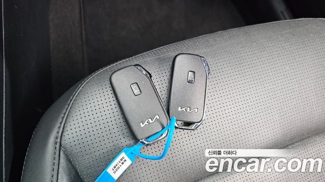 Kia Niro Prestige 2022 — фото 20