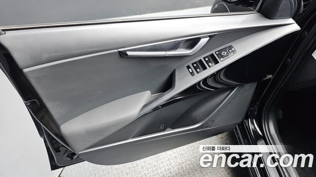 Kia Niro Prestige 2022 — фото 24