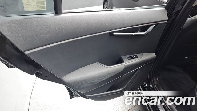 Kia Niro Prestige 2022 — фото 25