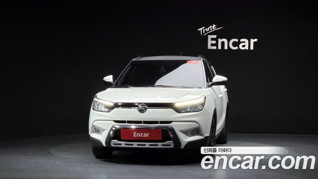 KG Mobility (SsangYong) Tivoli LX 2WD HI-DLX 2015 — фото 3