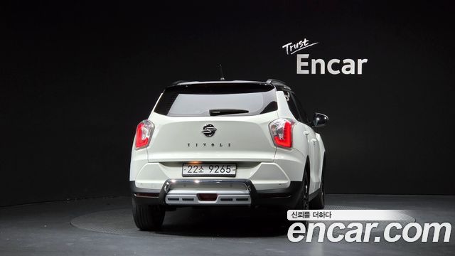 KG Mobility (SsangYong) Tivoli LX 2WD HI-DLX 2015 — фото 4