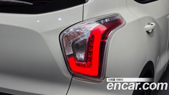 KG Mobility (SsangYong) Tivoli LX 2WD HI-DLX 2015 — фото 23