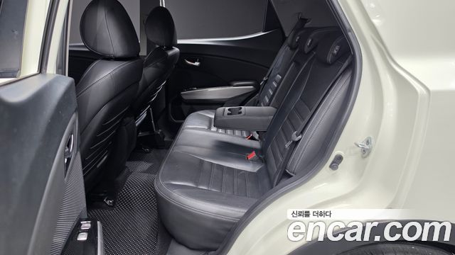 KG Mobility (SsangYong) Tivoli LX 2WD HI-DLX 2015 — фото 26