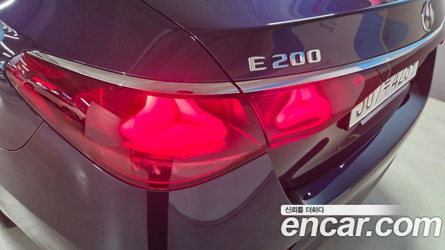 Mercedes-Benz E-Class (W214) E200 Avantgarde 2025 — фото 20