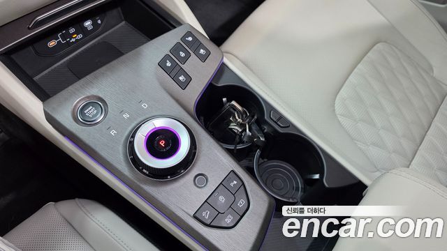 Kia Sportage (V) Gasoline 1.6 Turbo 4WD Signature X Line 2025 — фото 6