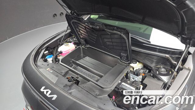 Kia Niro EV Earth 2023 — фото 6