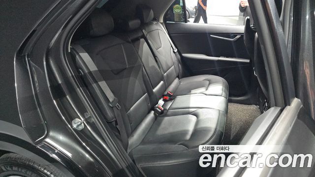 Kia Niro EV Earth 2023 — фото 11
