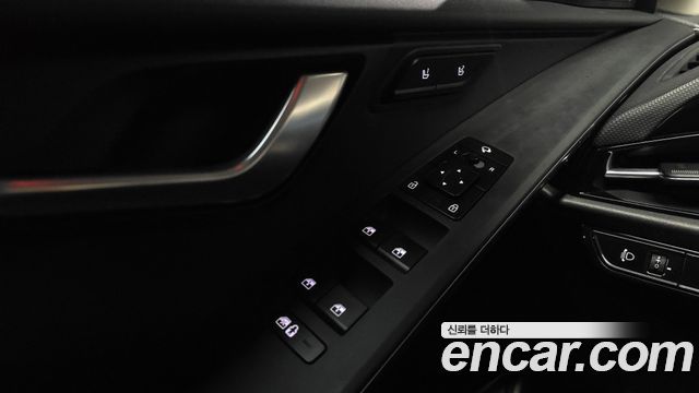 Kia Niro EV Earth 2023 — фото 27