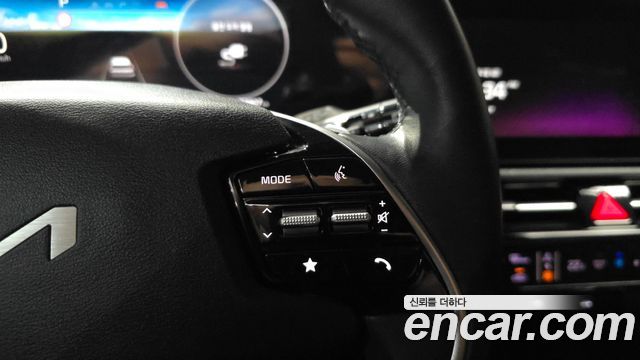 Kia Niro EV Earth 2023 — фото 31