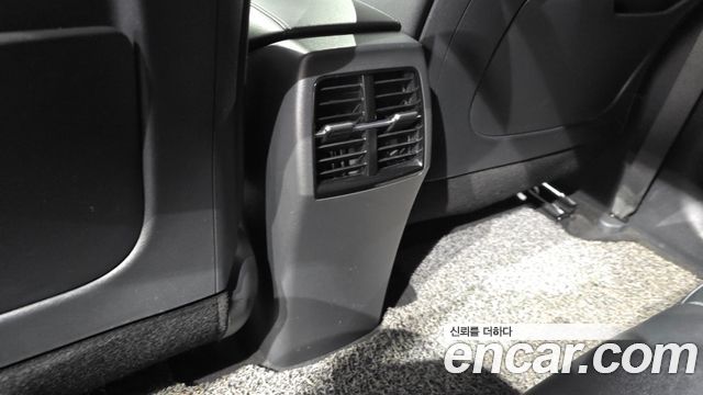 Kia Niro EV Earth 2023 — фото 34