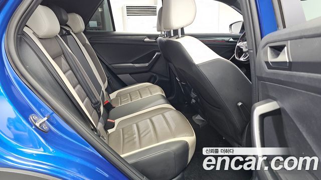 Volkswagen T-Roc 2.0 TDI Prestige 2022 — фото 11