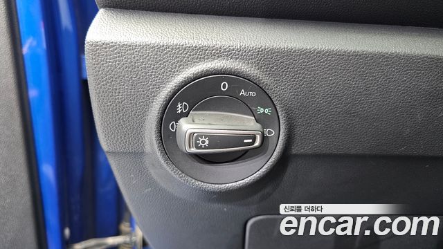 Volkswagen T-Roc 2.0 TDI Prestige 2022 — фото 28