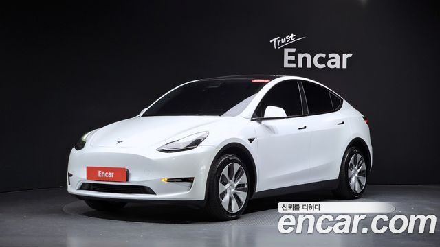 Tesla Model Y Long Range AWD 2023 — фото 11