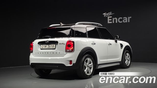 MINI Cooper D Countryman Standard 2nd 2018 — фото 2