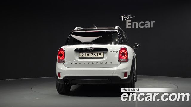 MINI Cooper D Countryman Standard 2nd 2018 — фото 4