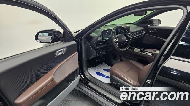 Hyundai Ioniq 6 Long Range Exclusive + 2023 — фото 15