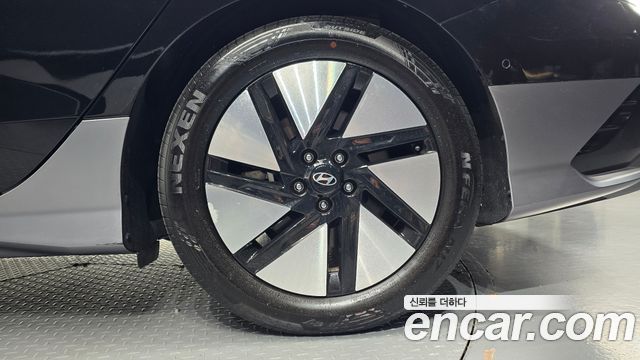 Hyundai Ioniq 6 Long Range Exclusive + 2023 — фото 27