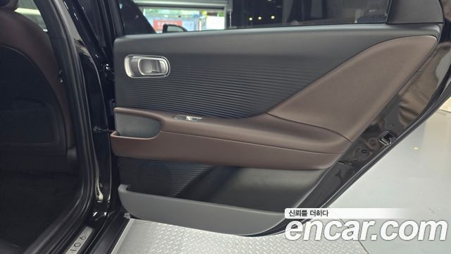 Hyundai Ioniq 6 Long Range Exclusive + 2023 — фото 31