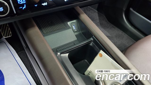 Hyundai Ioniq 6 Long Range Exclusive + 2023 — фото 35