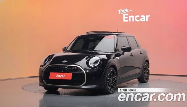 MINI Cooper S (IV) 5 Door Favoured