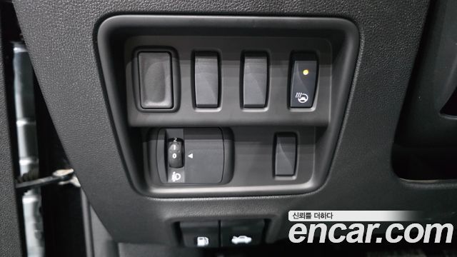 Renault Korea QM6 2.0 LPe LE Signature 2WD 2022 — фото 14