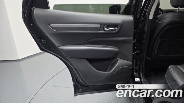 Renault Korea QM6 2.0 LPe LE Signature 2WD 2022 — фото 25