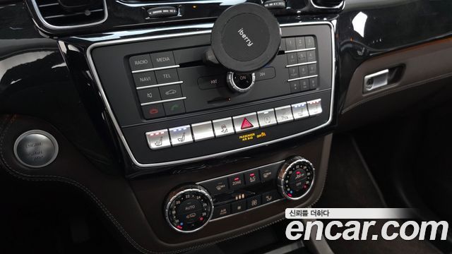 Mercedes-Benz GLS-Class (X166) GLS500 4MATIC 2019 — фото 17