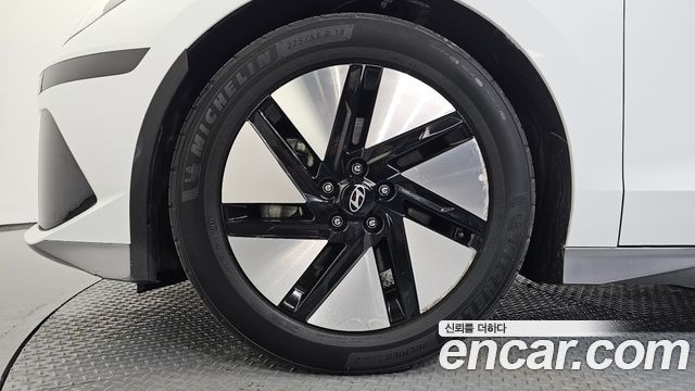 Hyundai Ioniq 6 Long Range Exclusive 2023 — фото 5