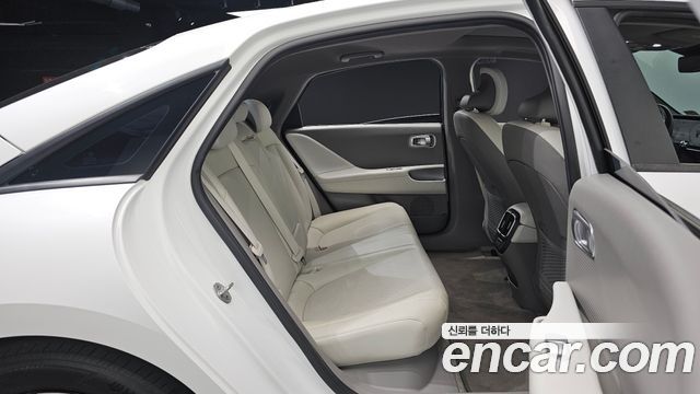 Hyundai Ioniq 6 Long Range Exclusive 2023 — фото 11