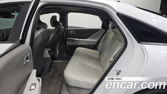 Hyundai Ioniq 6 Long Range Exclusive 2023 — фото 12