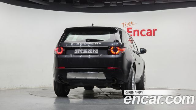 Land Rover Discovery Sport 2.0 TD4 SE 2018 — фото 4