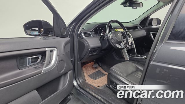 Land Rover Discovery Sport 2.0 TD4 SE 2018 — фото 10