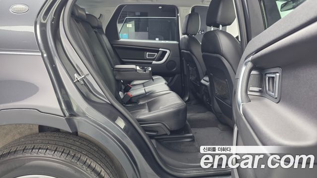 Land Rover Discovery Sport 2.0 TD4 SE 2018 — фото 12