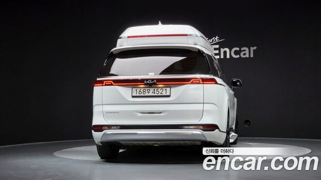 Kia Carnival (IV) Gasoline 4-Seater Hi-Limousine Signature 2023 — фото 4